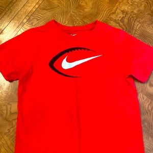 Nike athletic cut short sleeve tee. Medium